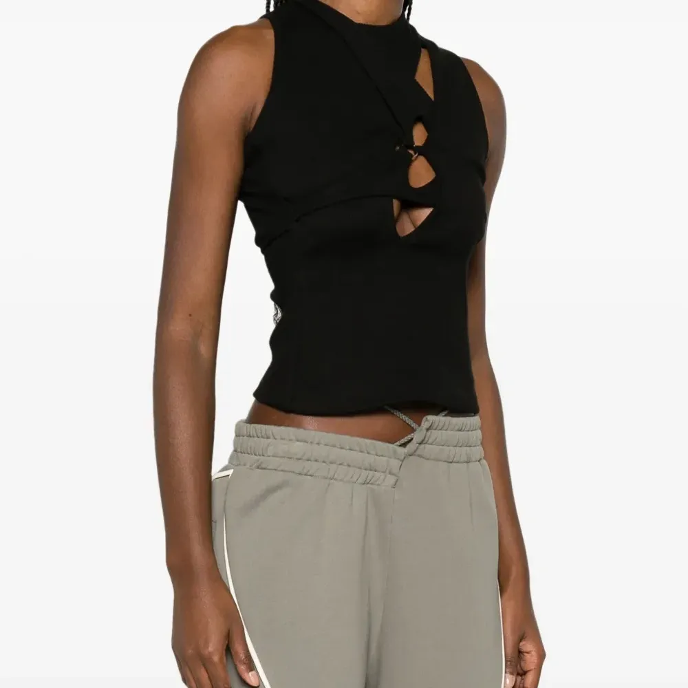 Топ Armour без рукавов