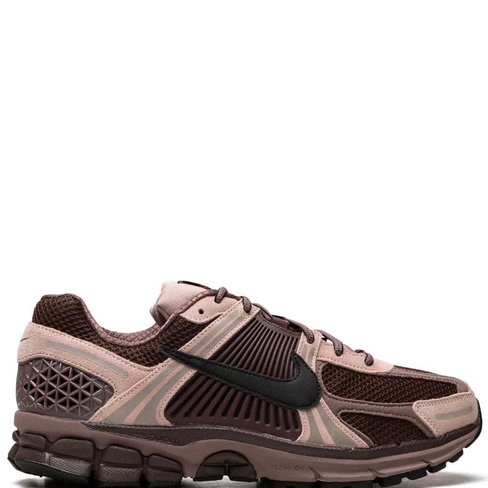 Кроссовки Zoom Vomero 5 Plum Eclipse