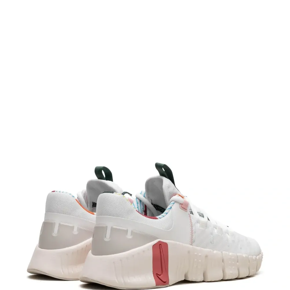 Кроссовки Free Metcon 3 All Petals United