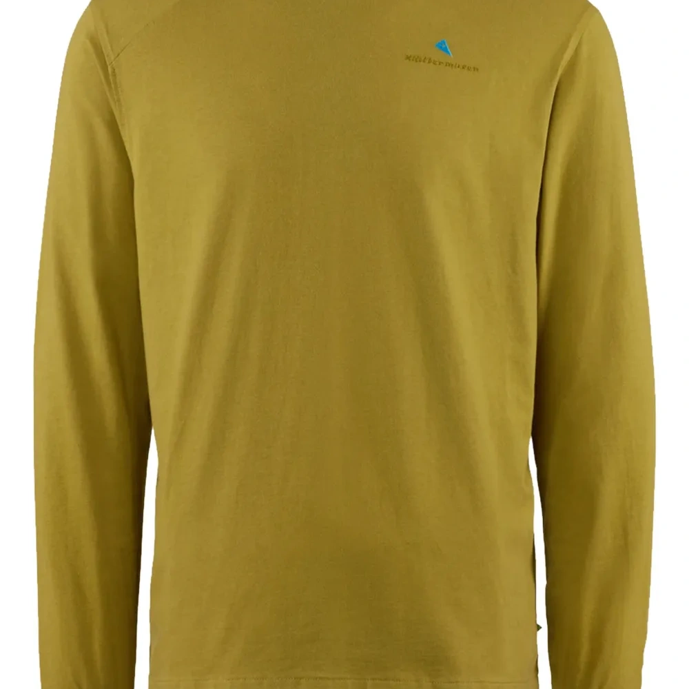 Футболка с длинными рукавами