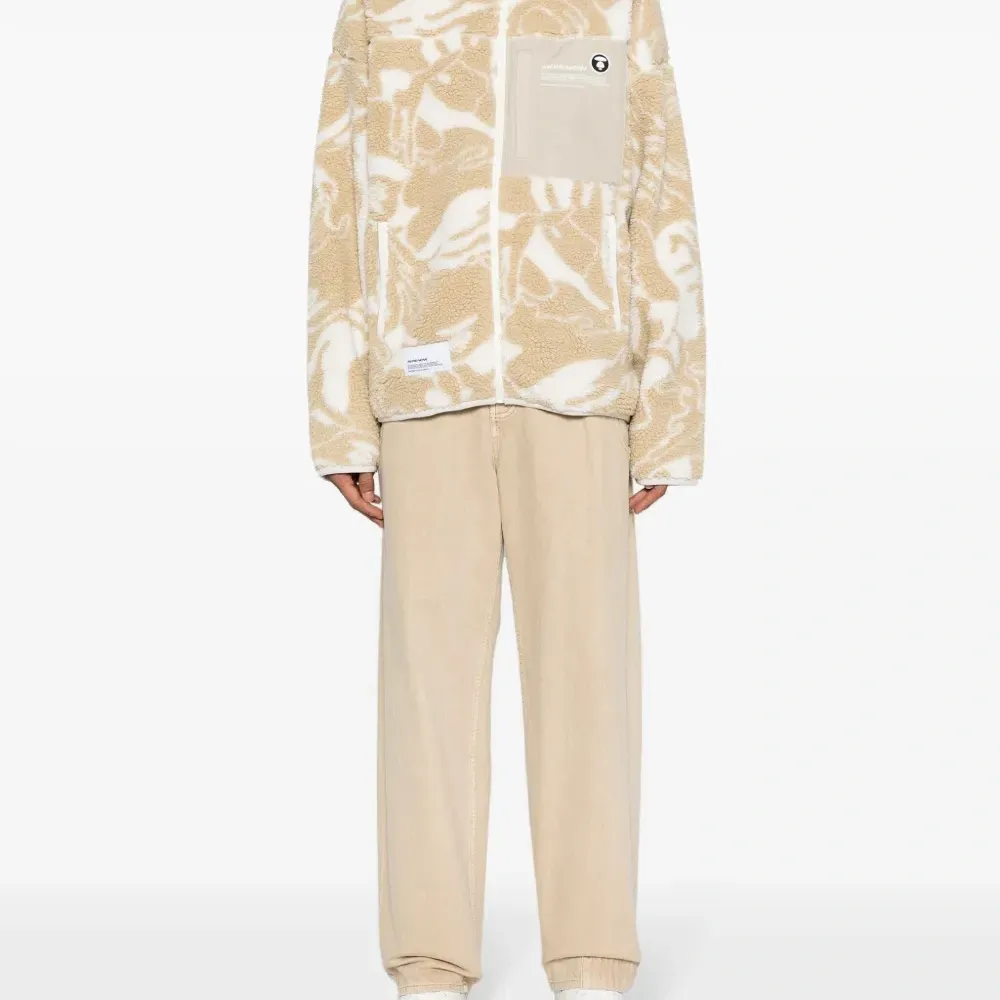 Куртка с камуфляжным принтом