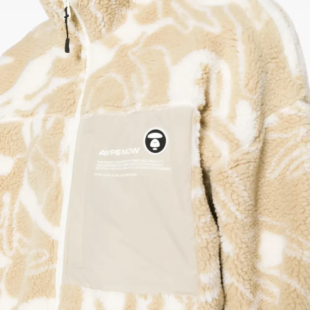 Куртка с камуфляжным принтом