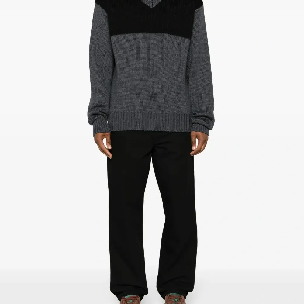 Брюки Single Knee прямого кроя Брюки Single Knee прямого кроя