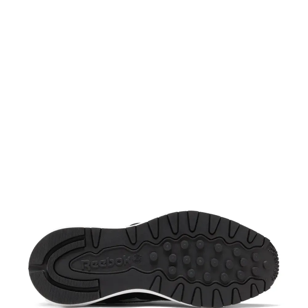 Кроссовки Classic