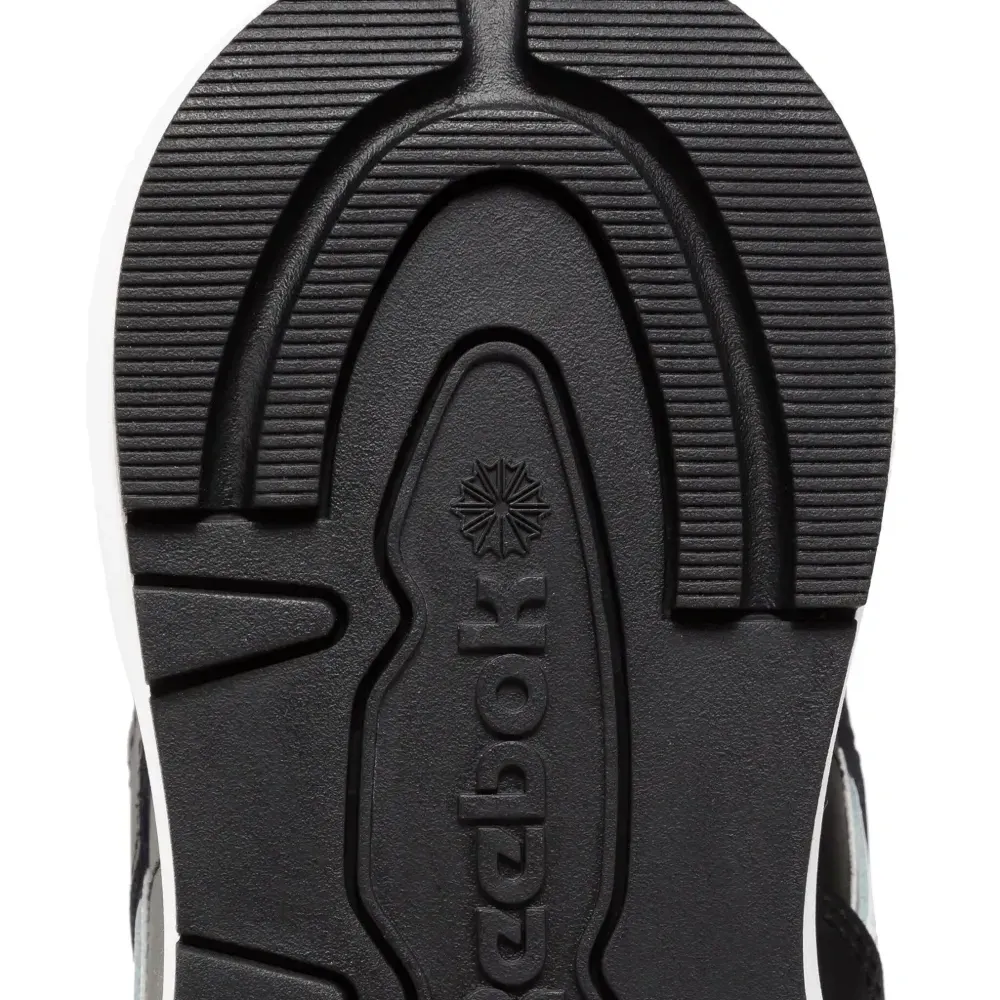 Кроссовки Classic