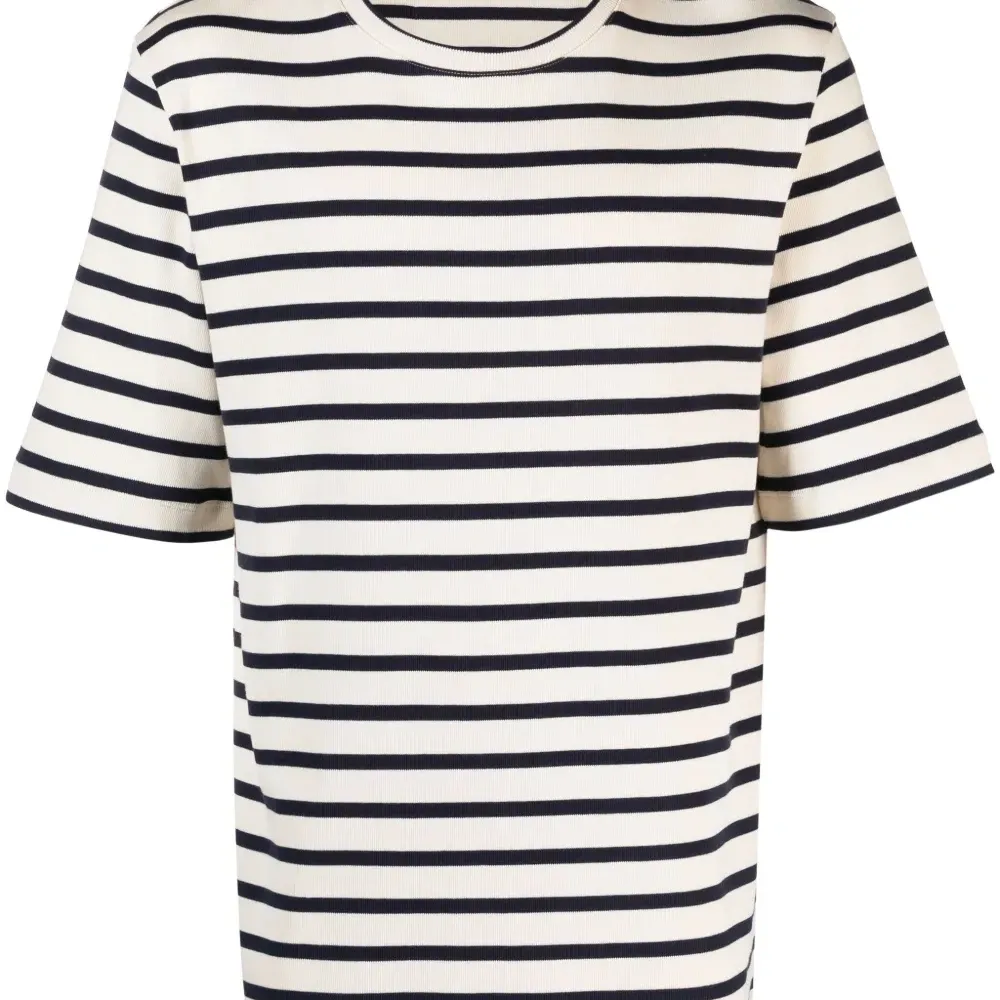 Футболка в рубчик