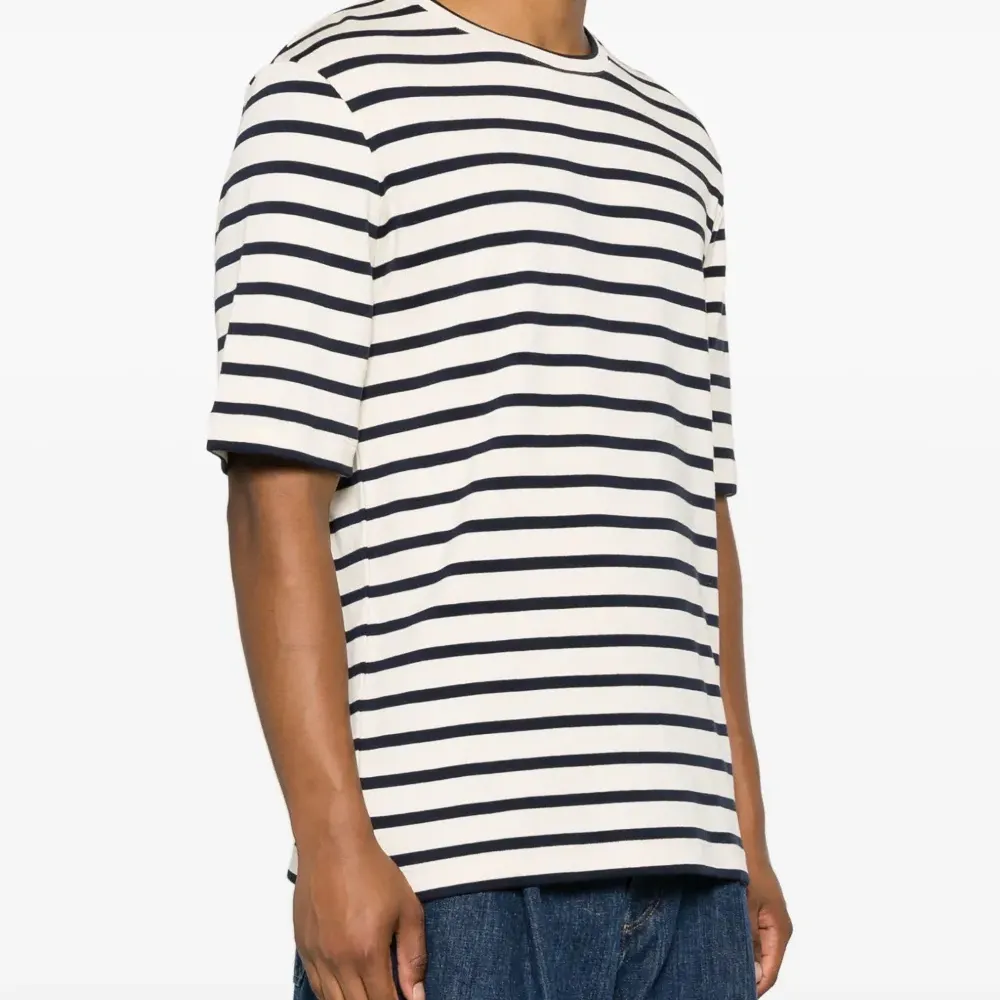 Футболка в рубчик