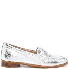 Лоферы с тиснением под кожу змеи