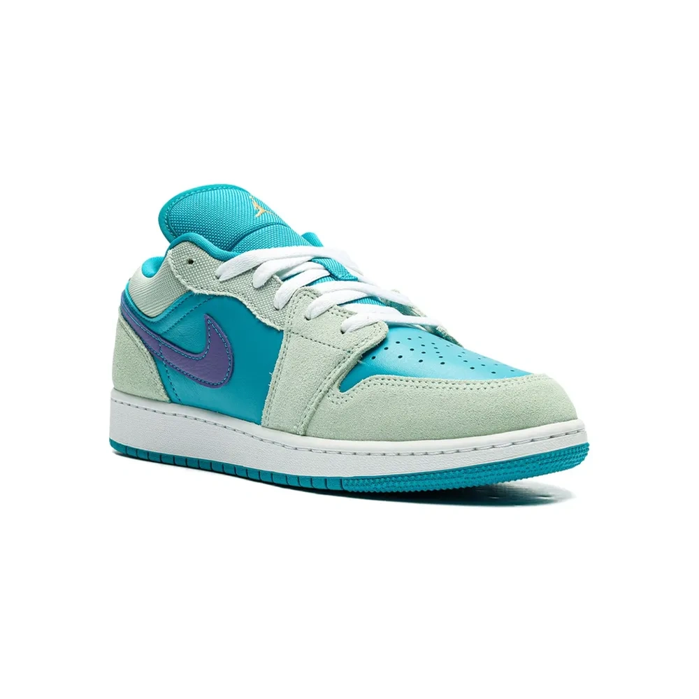 Кроссовки Air Jordan 1 Low SE Aquatone Concord