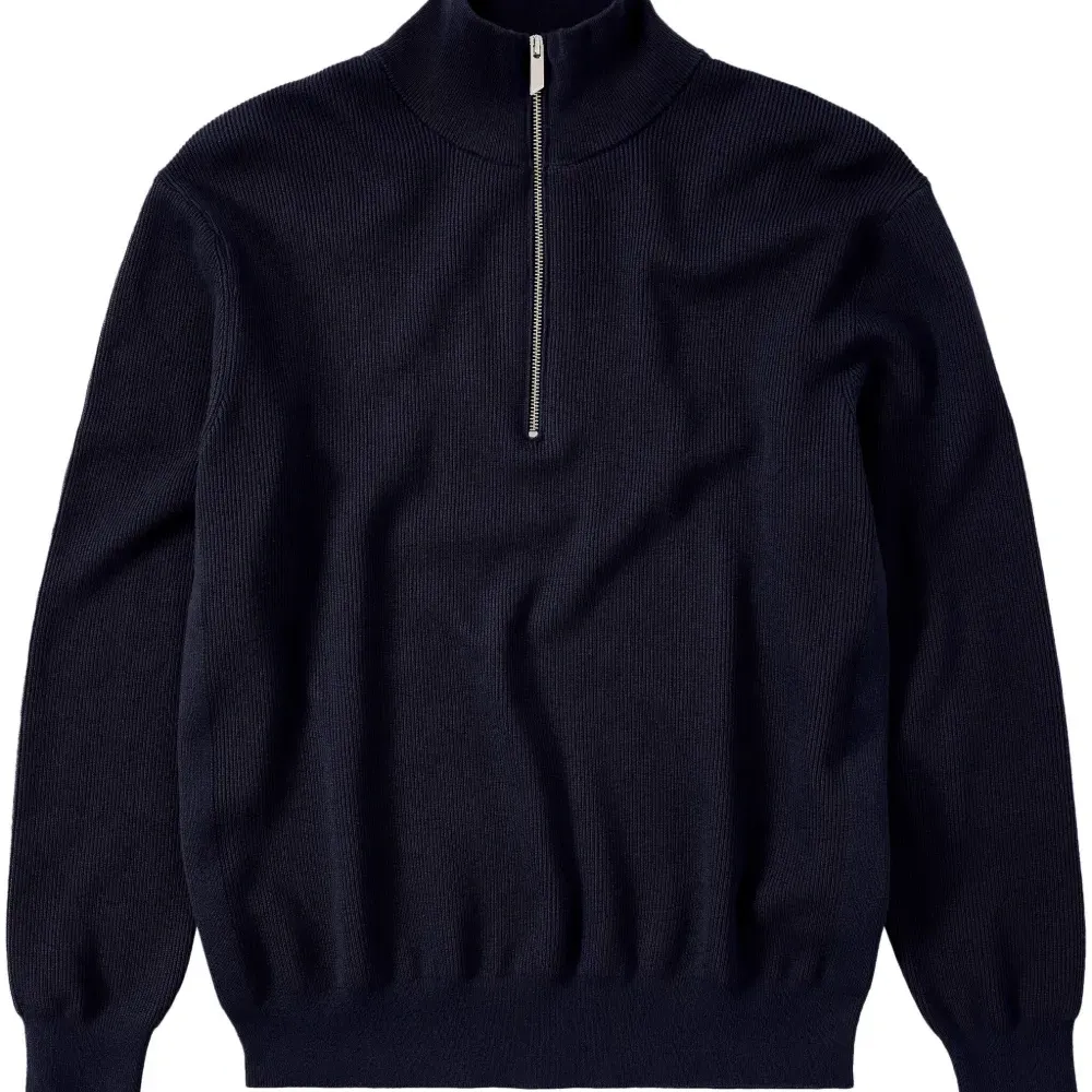 джемпер в рубчик с воротником на молнии