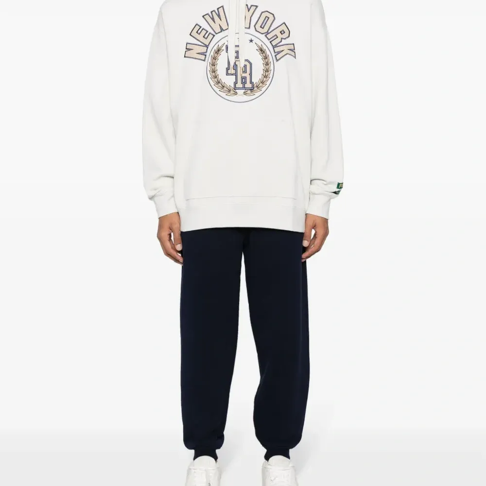 Худи с аппликацией из коллаборации с Rhuigi