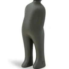 Маленькая керамическая статуэтка The Visitor Маленькая керамическая статуэтка The Visitor