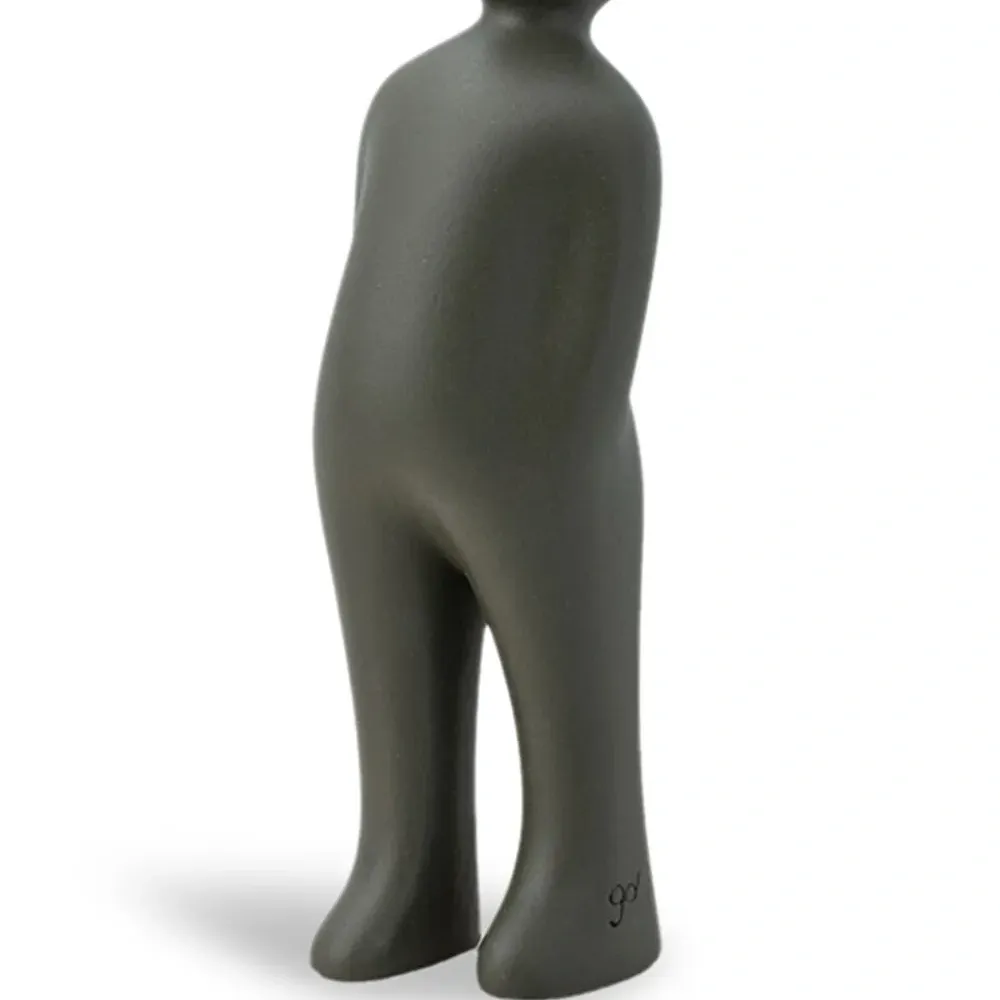 Маленькая керамическая статуэтка The Visitor