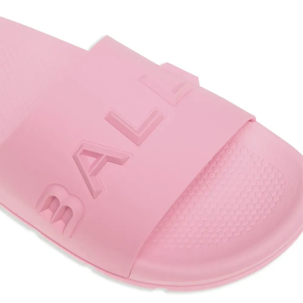 Шлепанцы с тисненым логотипом