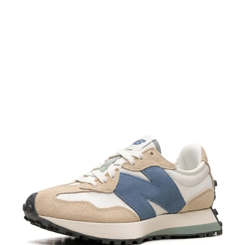 Кроссовки 327