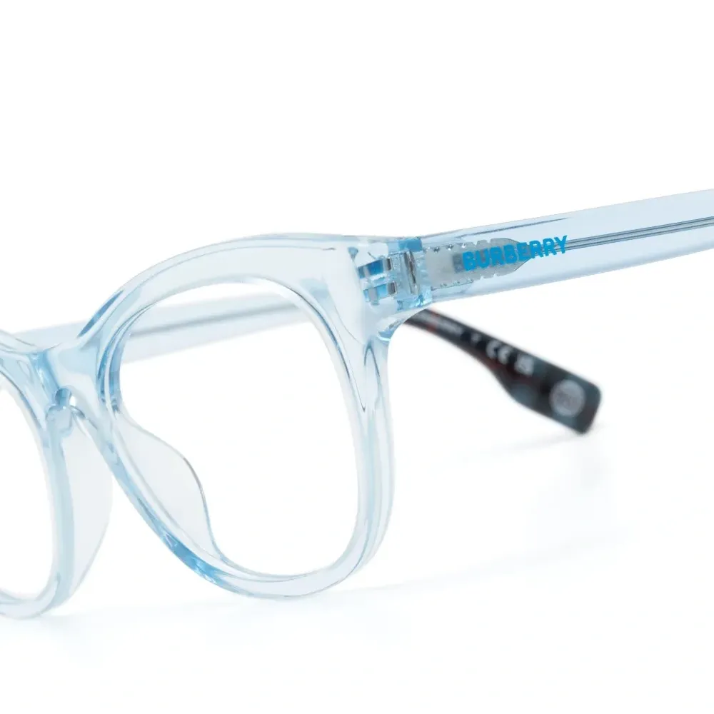 Очки в прозрачной квадратной оправе Очки в прозрачной квадратной оправе