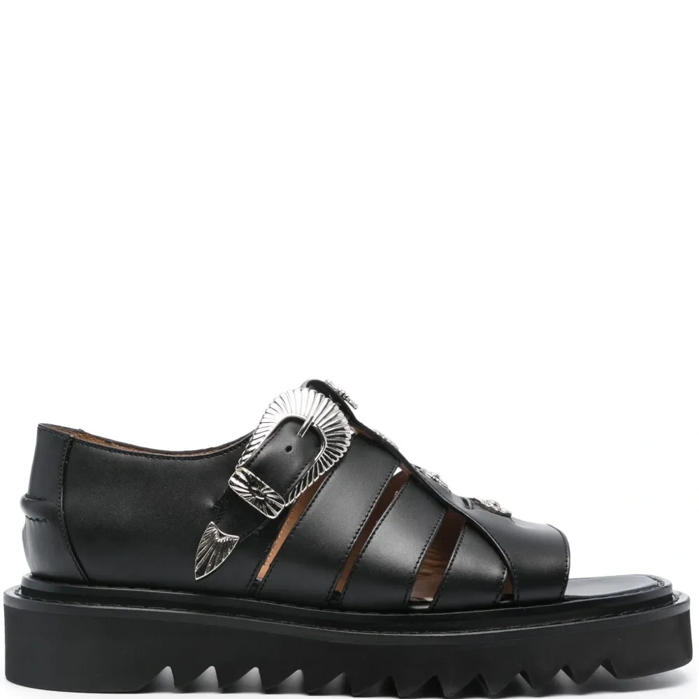 Сандалии с ремешками