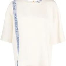 Футболка с логотипом