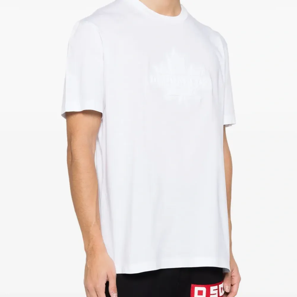 Футболка Leaf Skater Футболка Leaf Skater