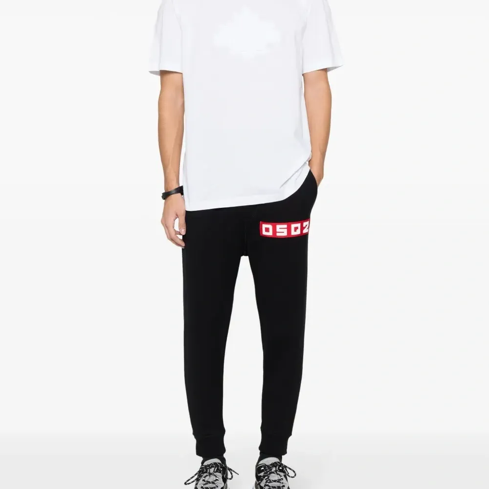 Футболка Leaf Skater Футболка Leaf Skater