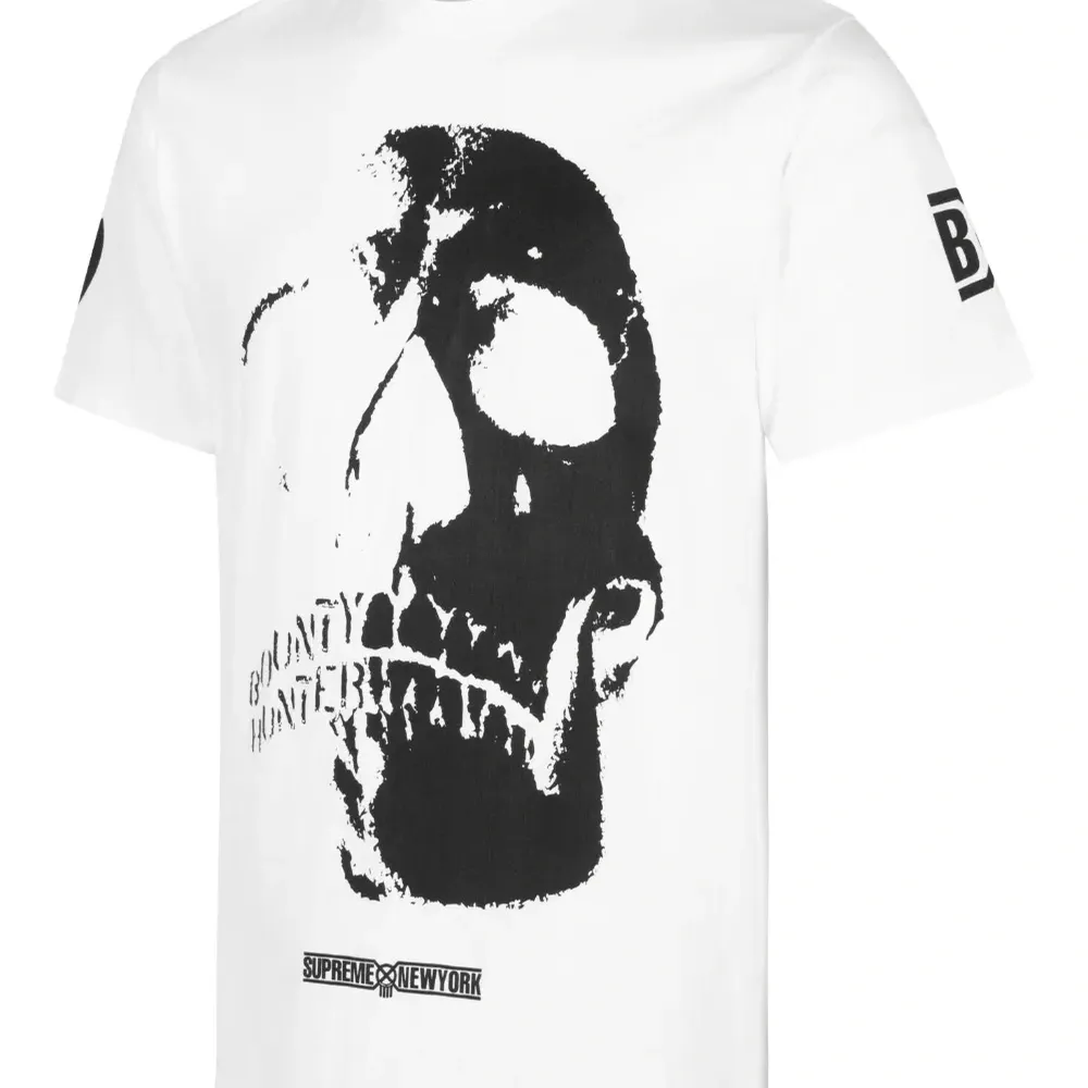 Футболка Skulls из коллаборации с Bounty Hunter