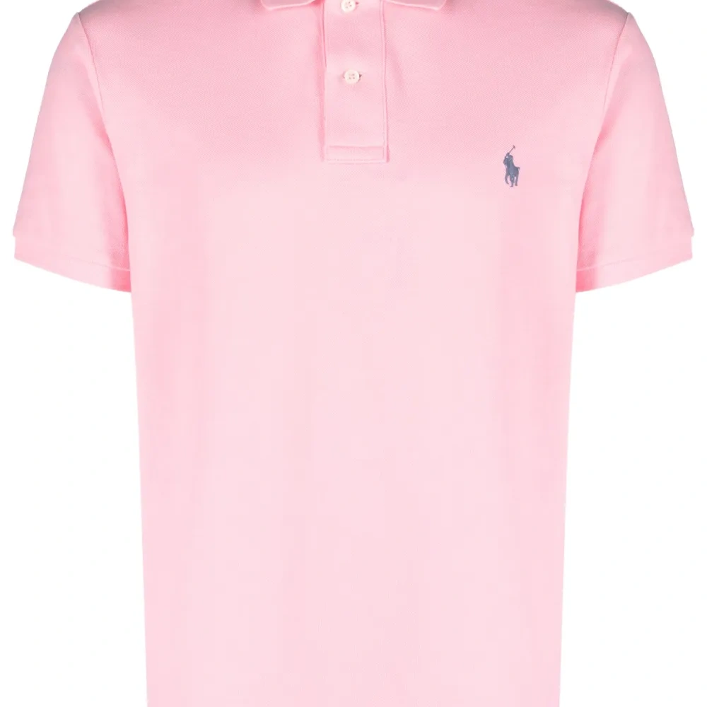 Рубашка поло с вышитым логотипом