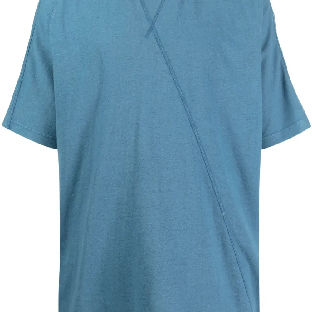 Футболка с круглым вырезом