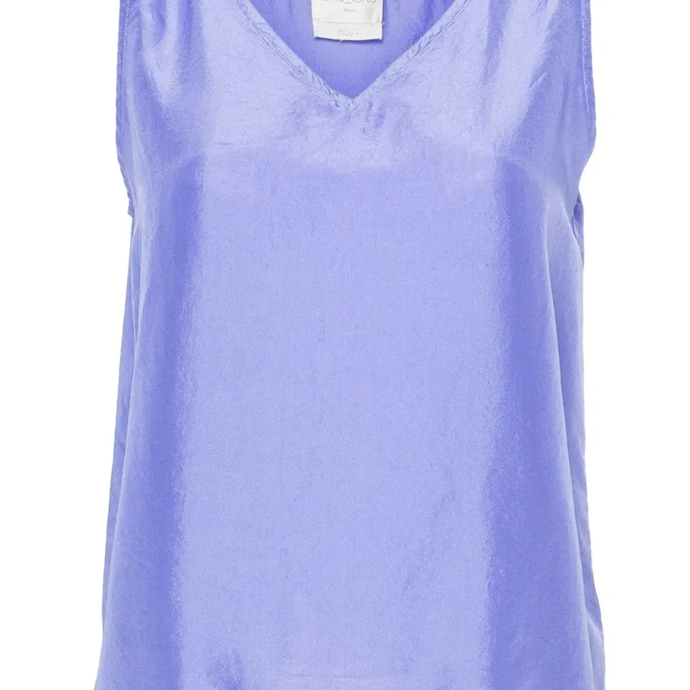 Шелковая футболка без рукавов