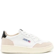 Кеды с нашивкой-логотипом