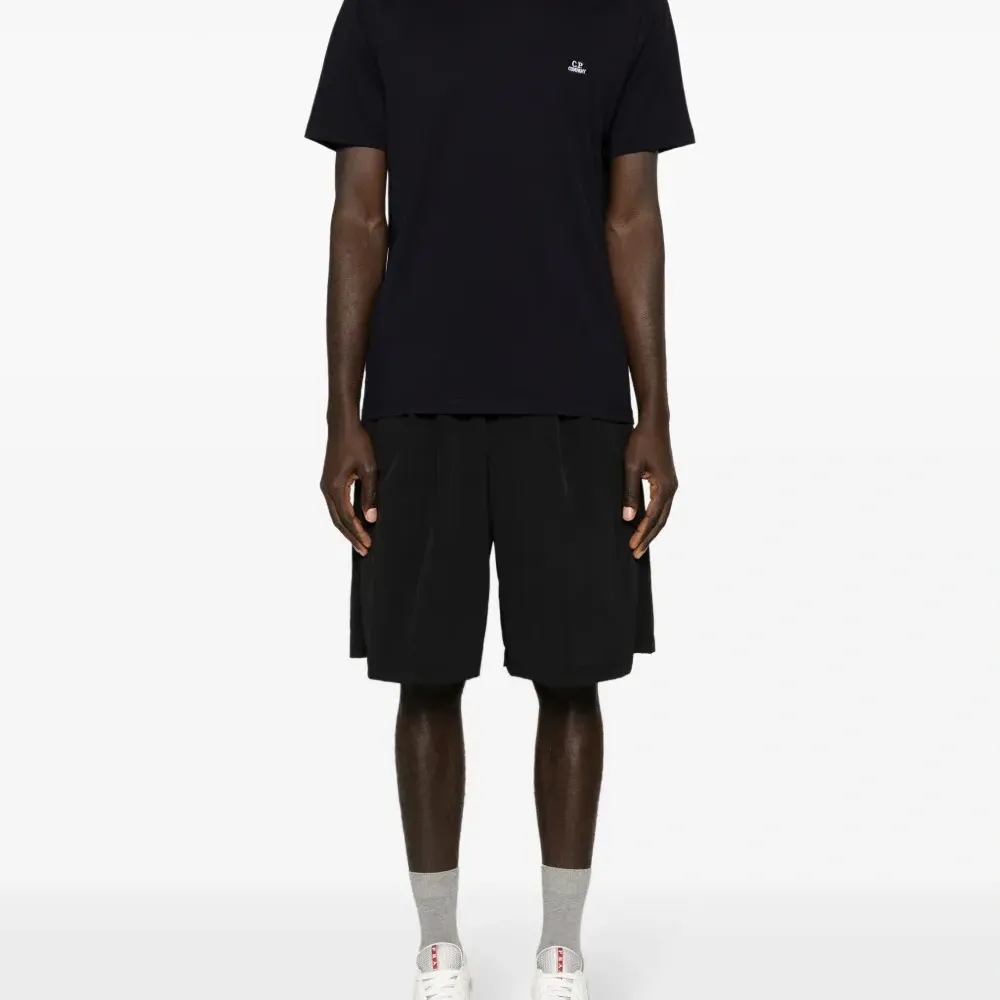 Футболка с нашивкой-логотипом Футболка с нашивкой-логотипом