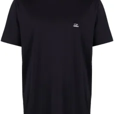 Футболка с нашивкой-логотипом