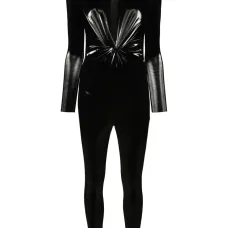 Комбинезон с V-образным вырезом Комбинезон с V-образным вырезом