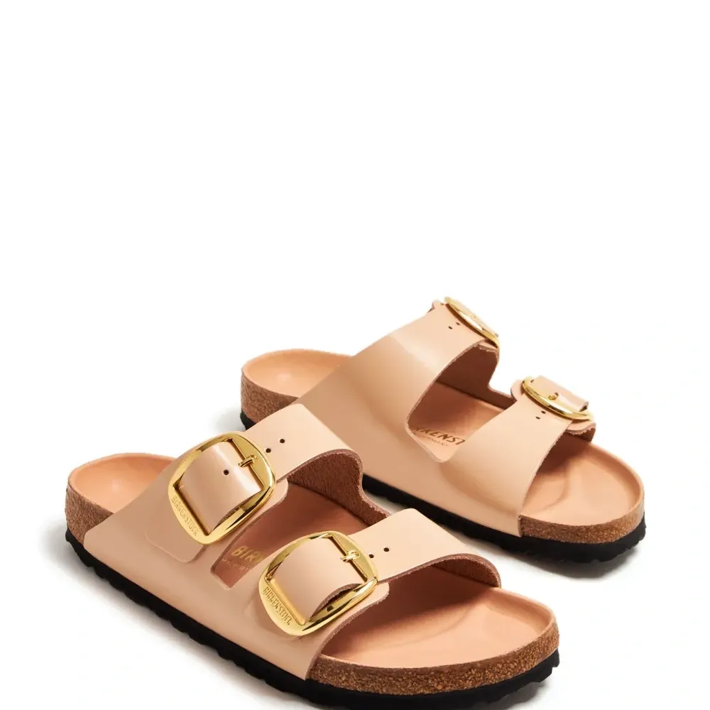 Сандалии с открытым носком