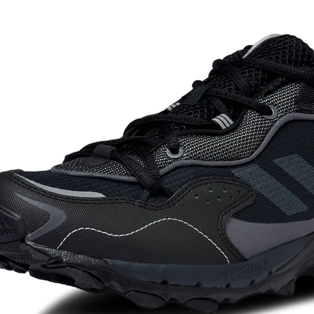 Кроссовки Response Hoverturf