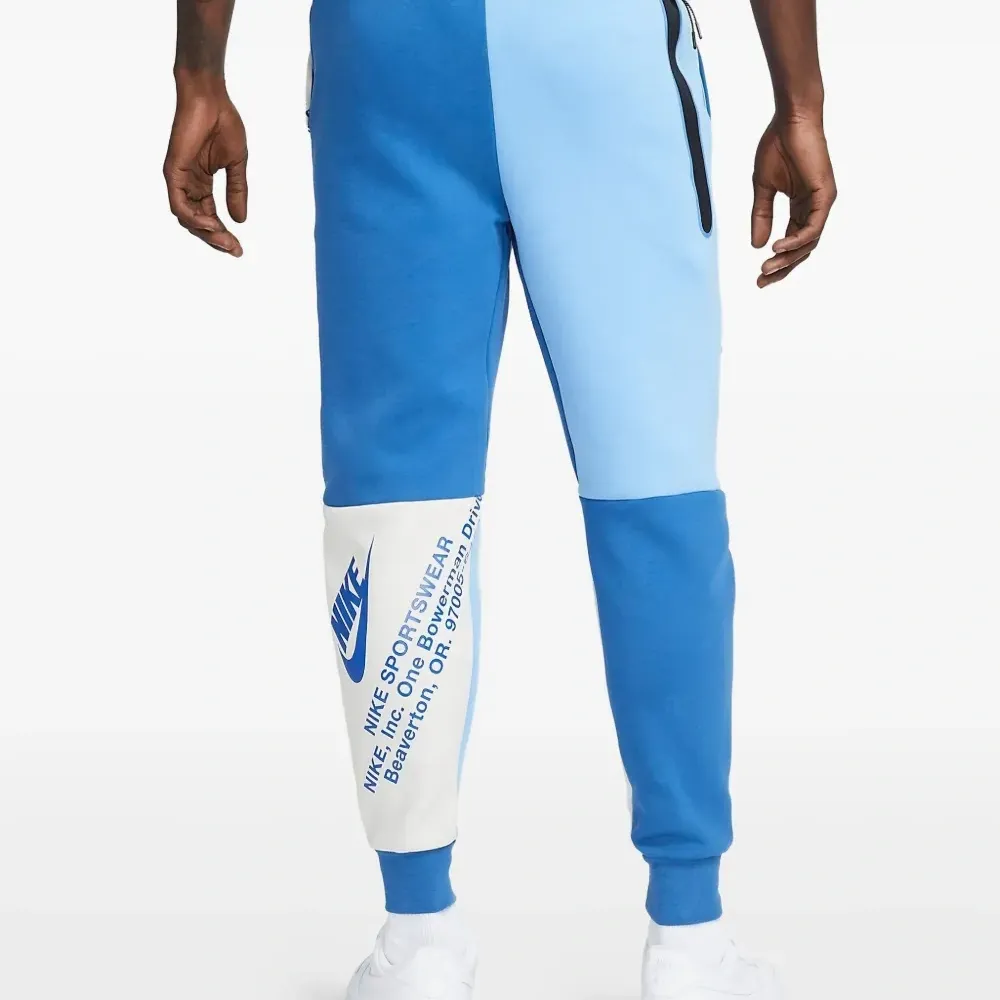 Флисовые спортивные брюки со вставками