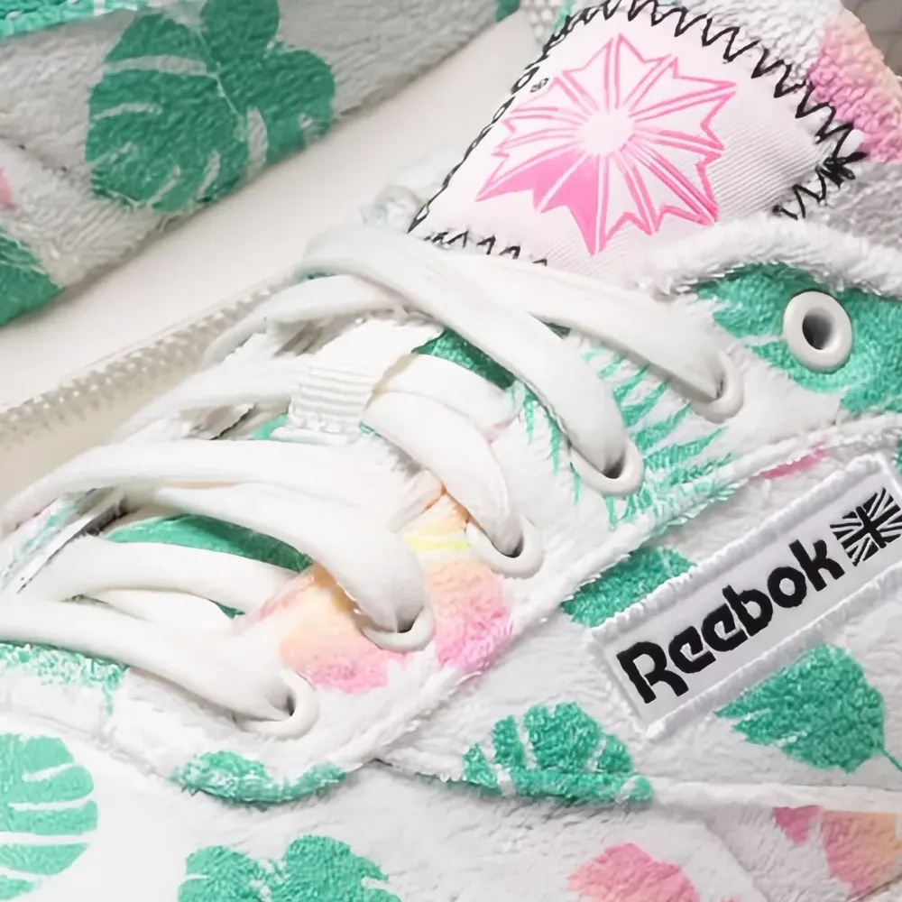 Кроссовки Club C 85 с цветочным принтом