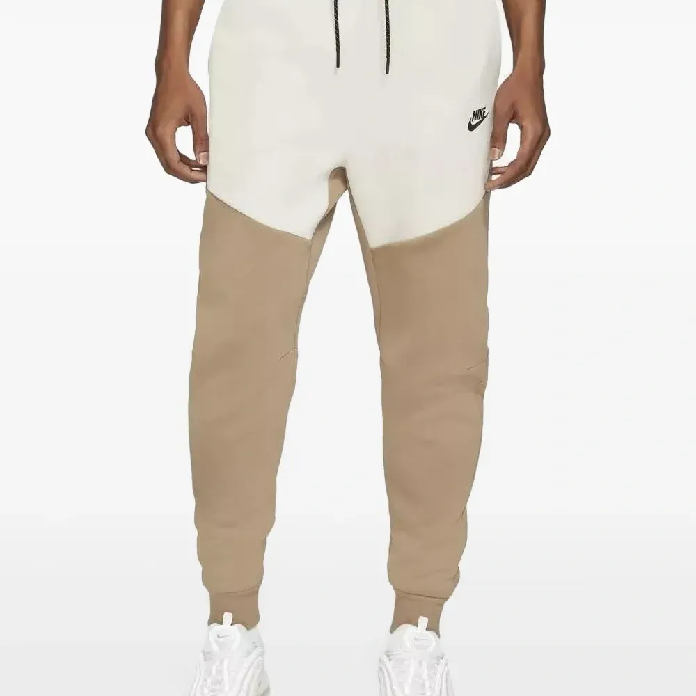 Спортивные брюки из технологичного флиса