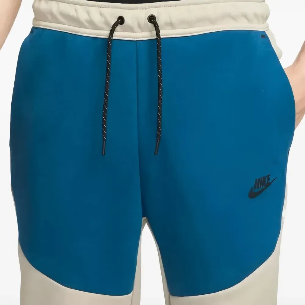 Джоггеры из технологичного флиса