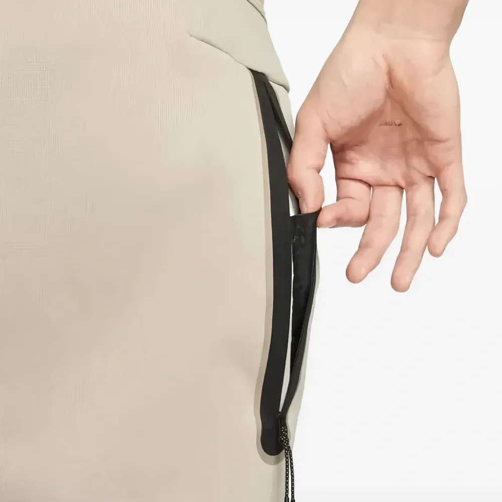 Джоггеры из технологичного флиса