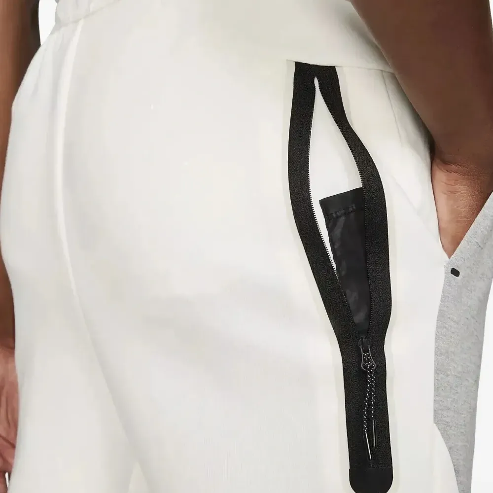 Джоггеры из технологичного флиса