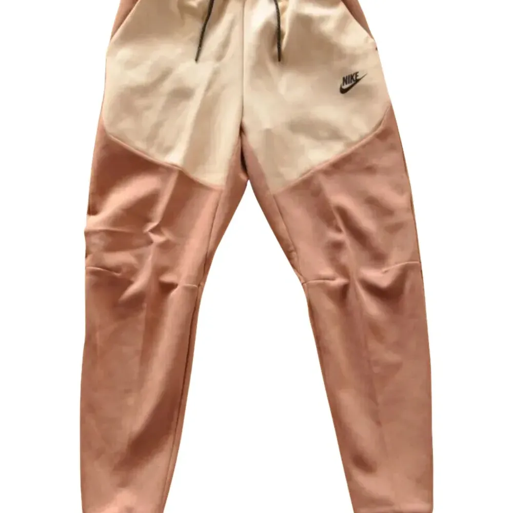 Спортивные брюки Tech Fleece