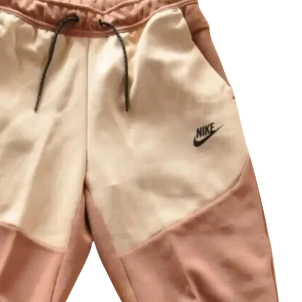 Спортивные брюки Tech Fleece