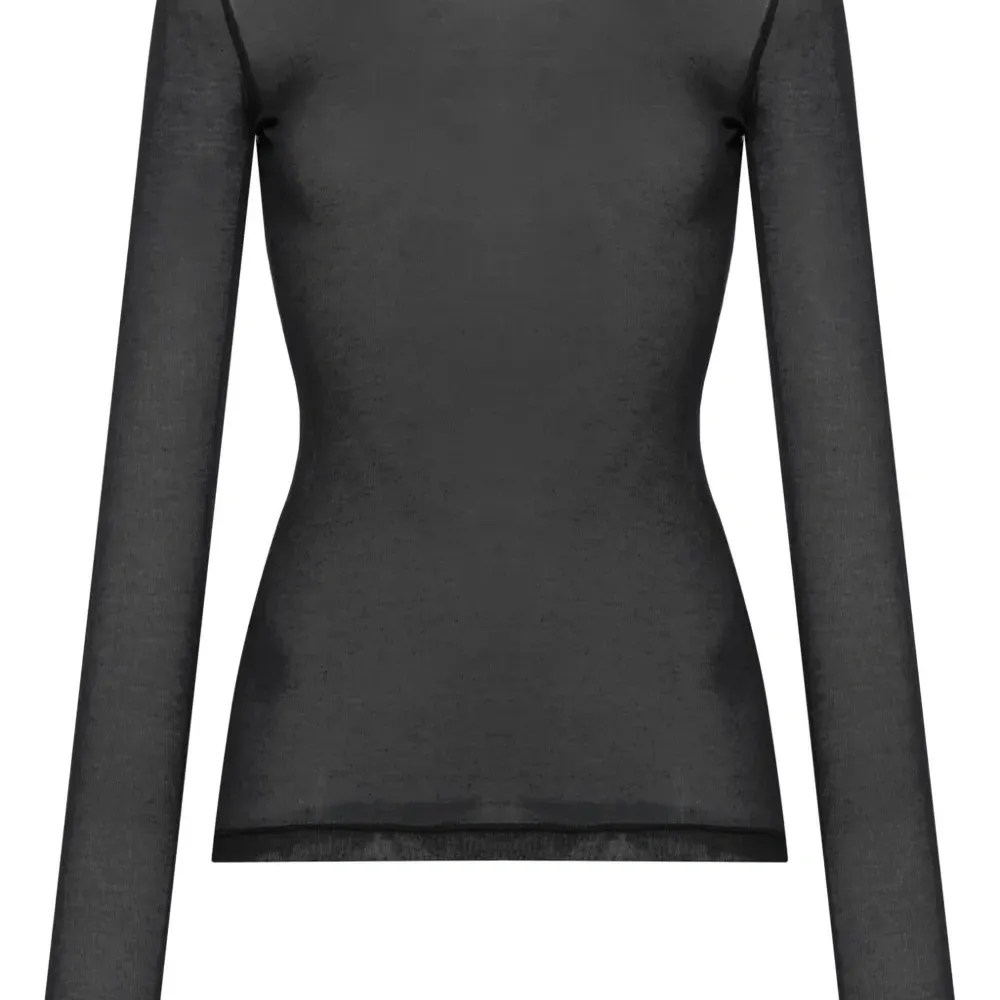 Полупрозрачная футболка с длинными рукавами