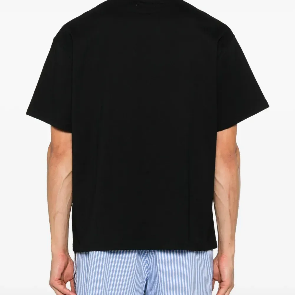 Футболка с графичным принтом