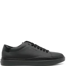 Кроссовки с тисненым логотипом