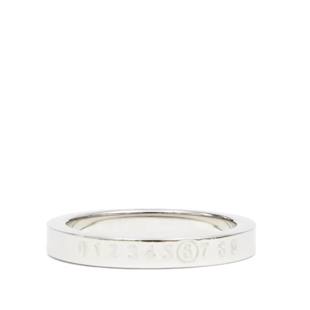 Кольцо с гравировкой Numeric