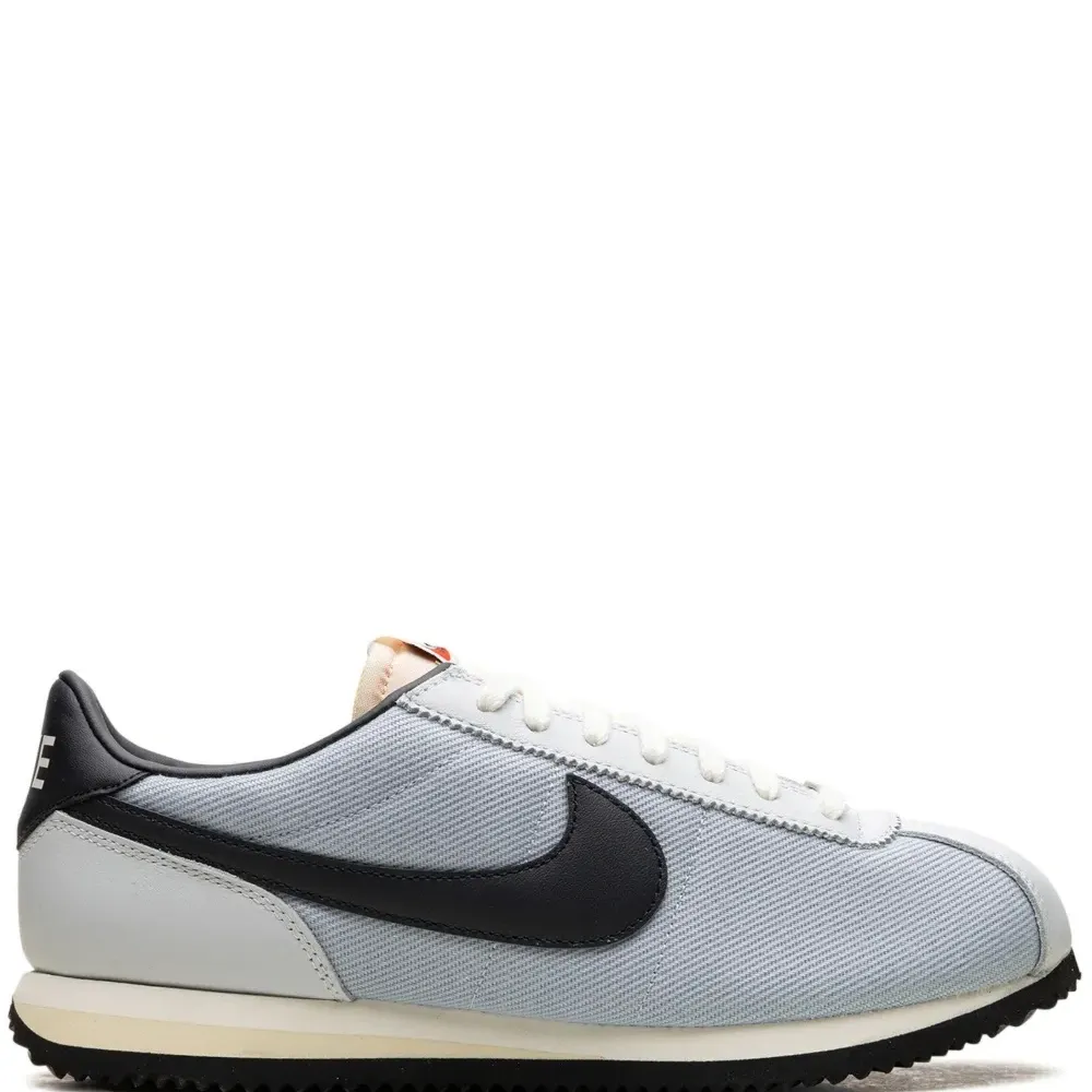 Твиловые кроссовки Cortez