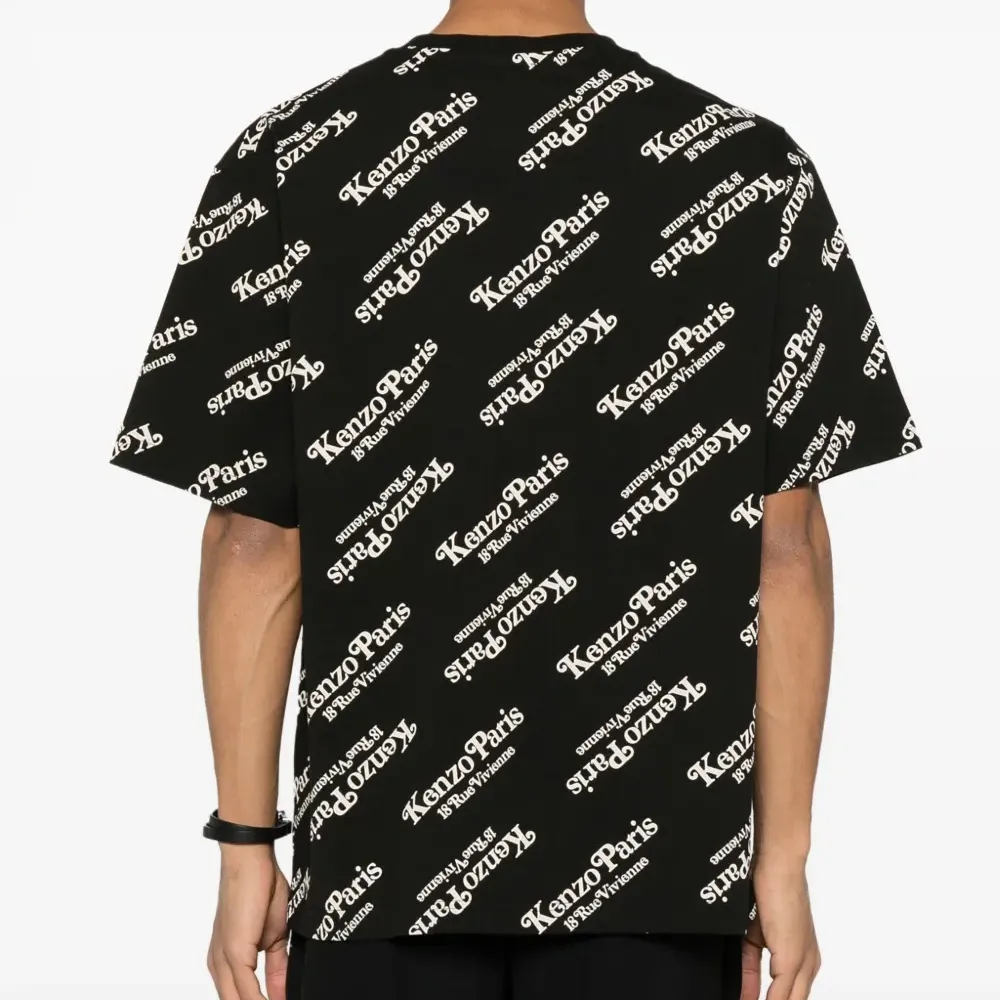 Футболка с логотипом из коллаборации с Verdy