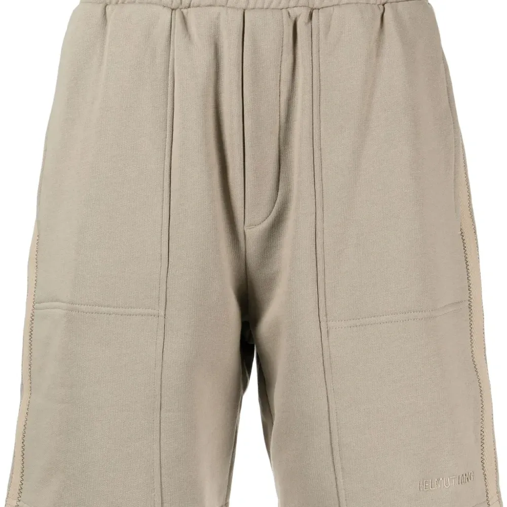 Спортивные шорты с логотипом Спортивные шорты с логотипом