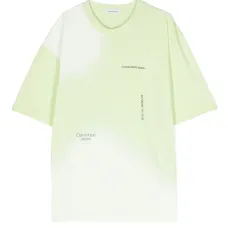 Футболка с логотипом